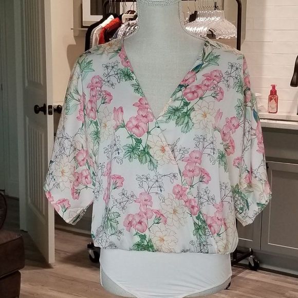 Forever 21 Floral Print Bodysuit Size Large - Picture 4 of 8